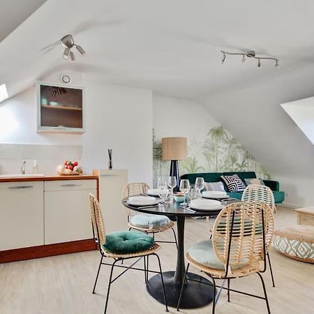 Appartement En Plein Coeur De 瓦讷 外观 照片