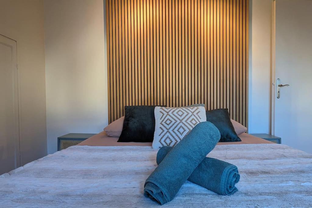 Appartement En Plein Coeur De 瓦讷 外观 照片